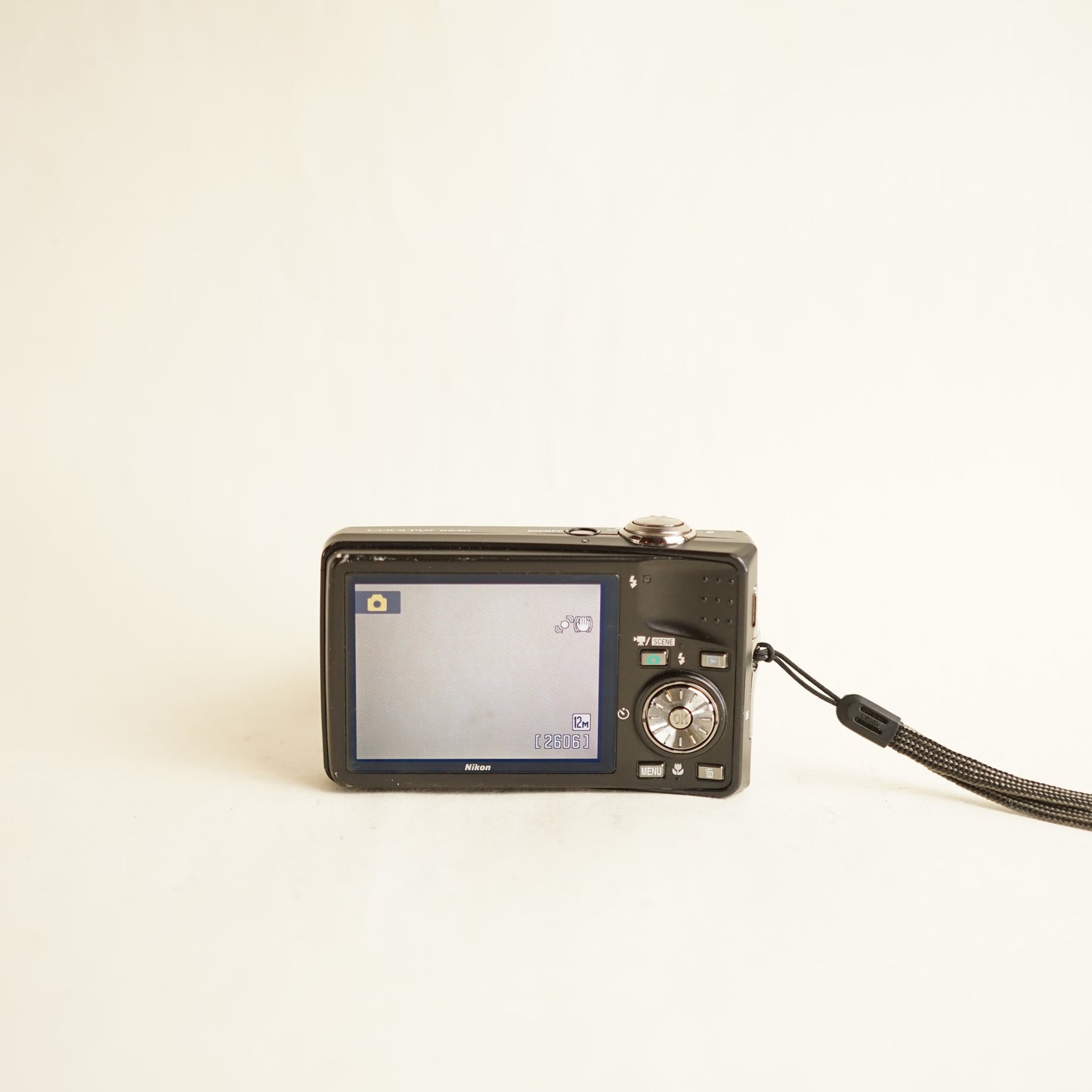 Nikon Coolpix S630 Digital Camera | 12MP | Tested & Working | Black