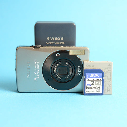Canon PowerShot SD750 Digital Camera | 7MP | Tested & Working | Silver