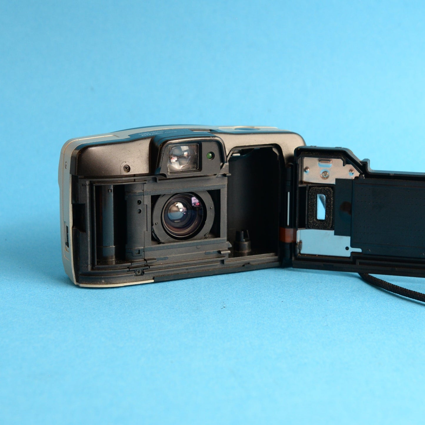 Canon SureShot 60 Zoom Date Film Camera | 35mm Point & Shoot | Tested & Working | Silver