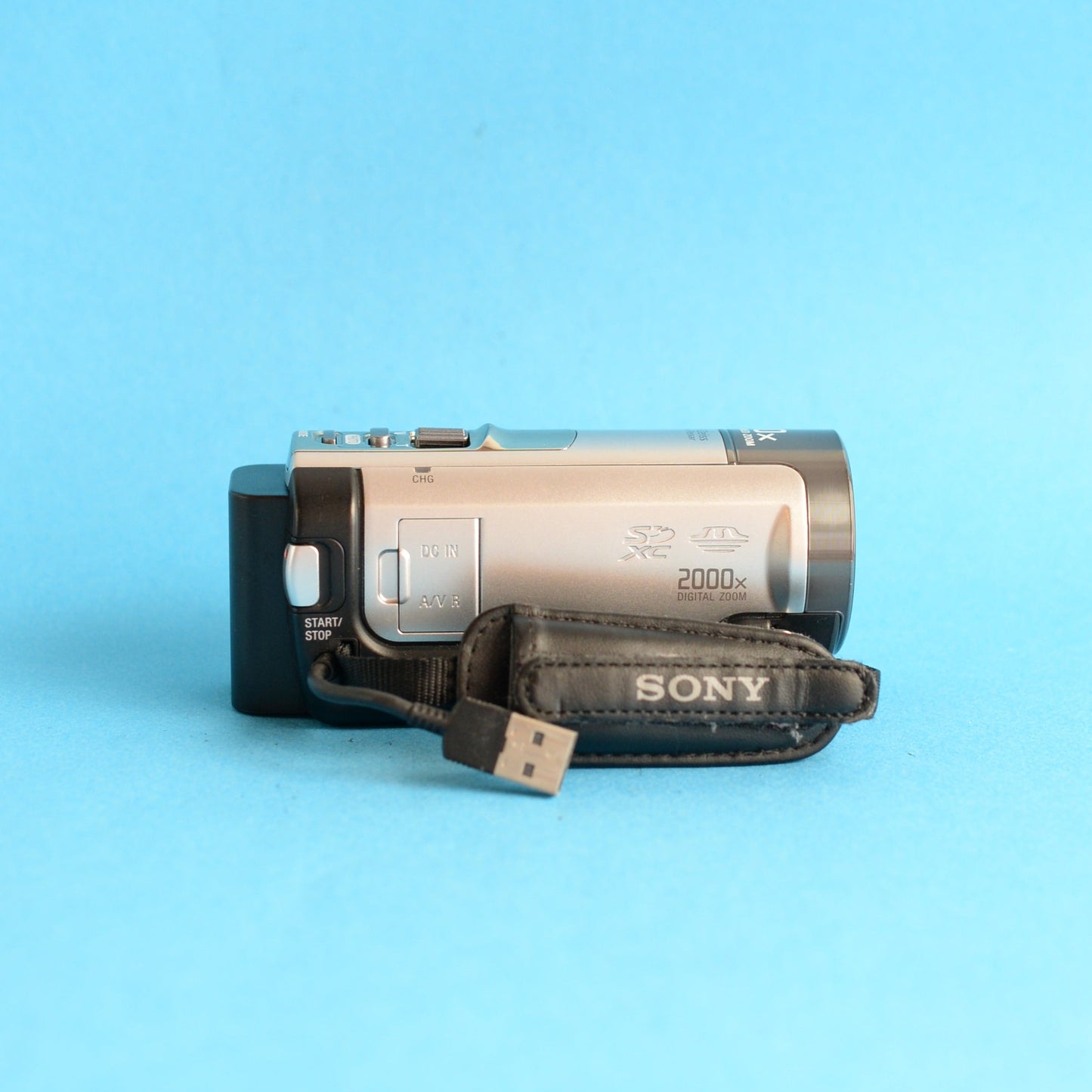 Sony Handycam DCR-SX85 Camcorder | 70x Zoom | Tested & Working | Silver
