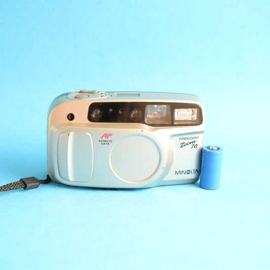 Minolta Freedom Zoom 70 Film Camera | 35mm Point & Shoot | Tested & Working | Silver
