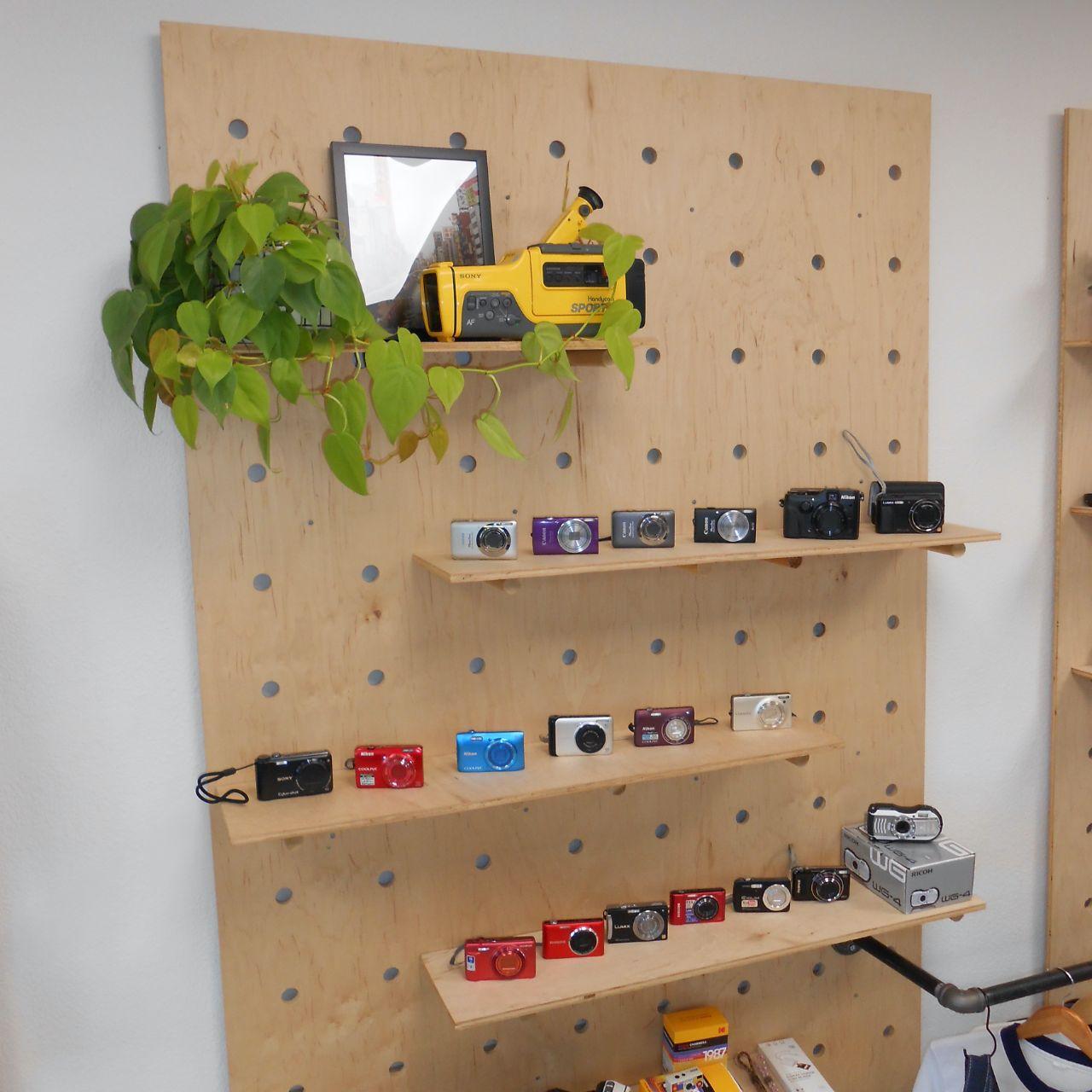 Nikon Coolpix S4300 Digital Camera | 16MP | Read Description | Maroon