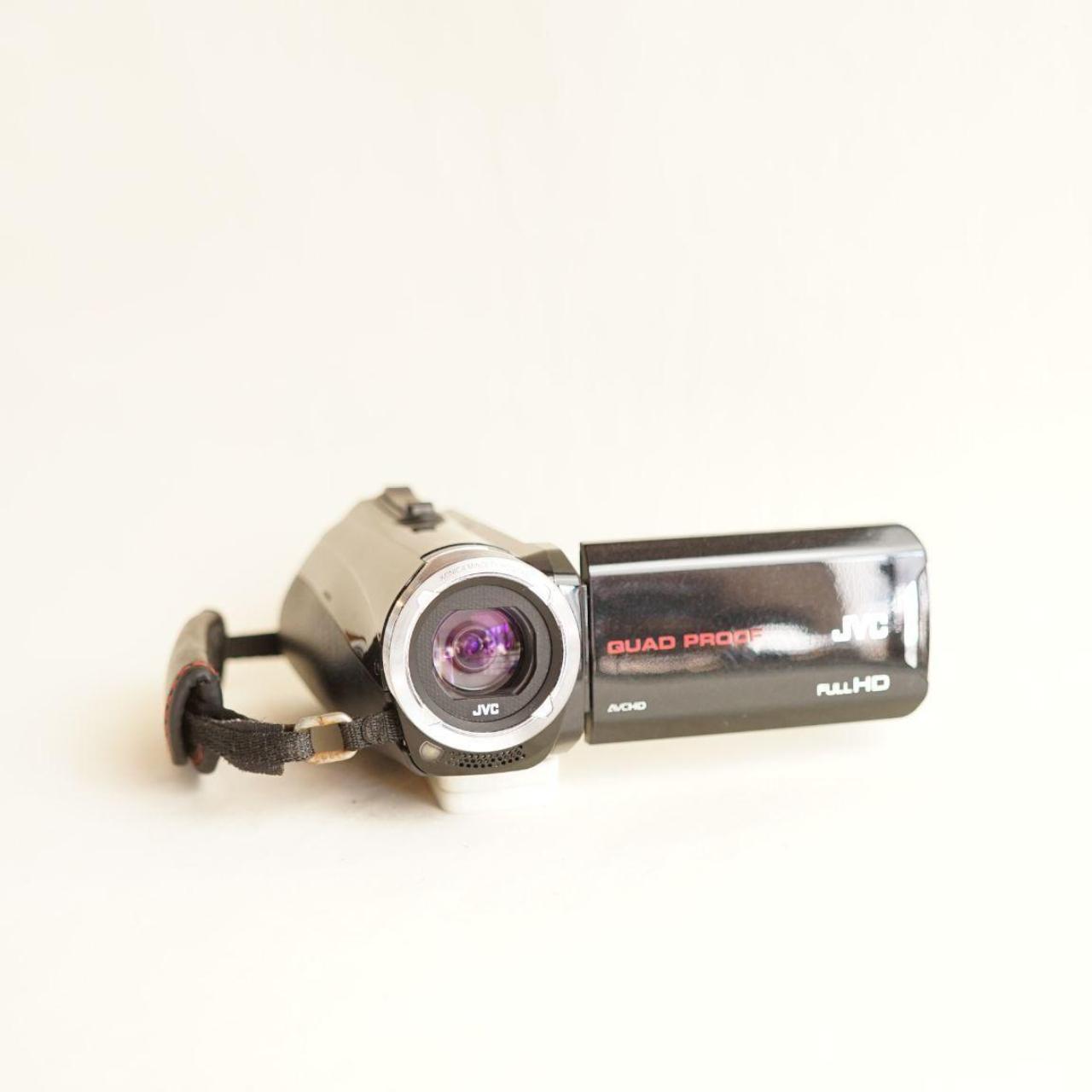 JVC Everio GZ-R30BU Digital Camcorder | Tested & Working | Black