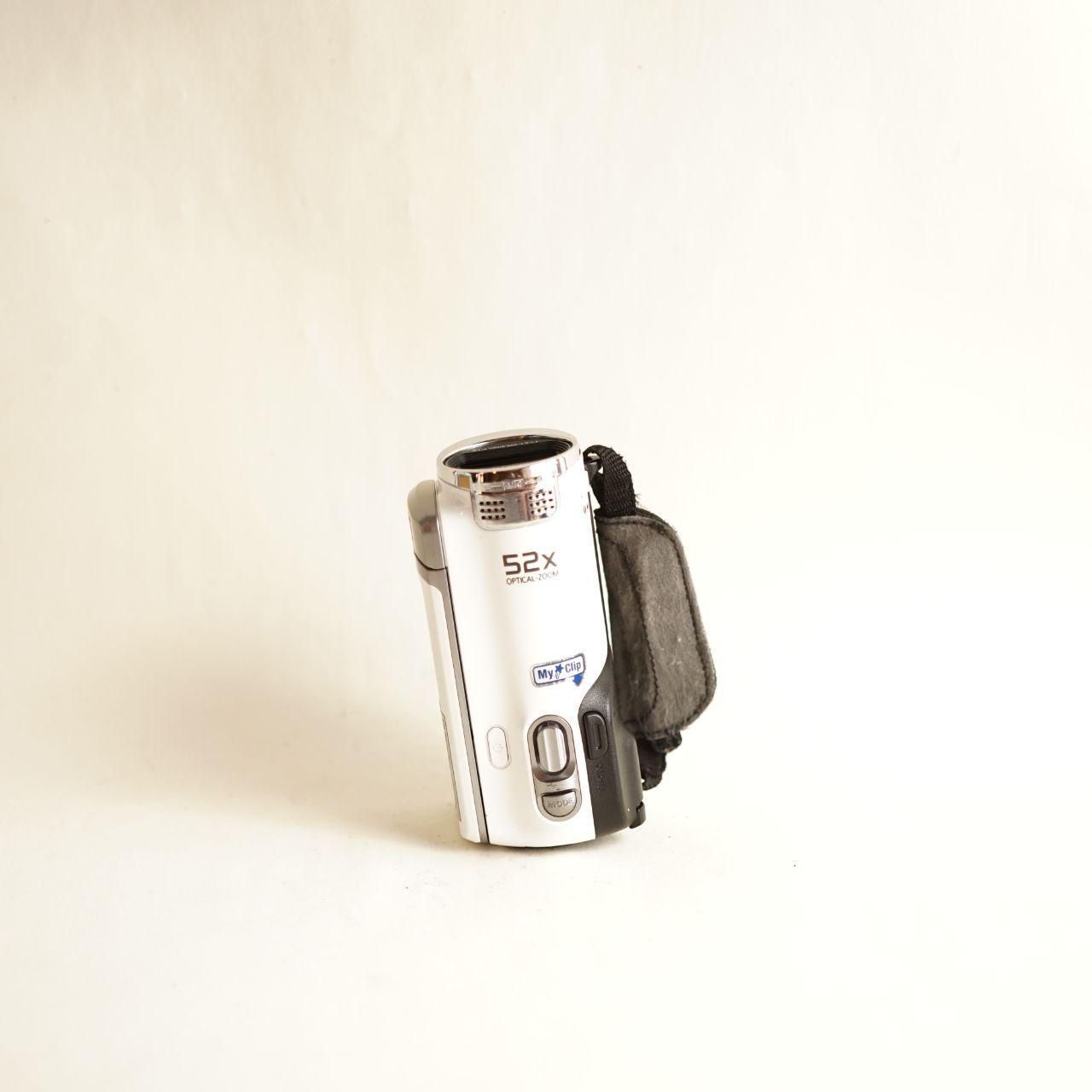Samsung HMX-F900 Digital Camcorder | Tested & Working | White