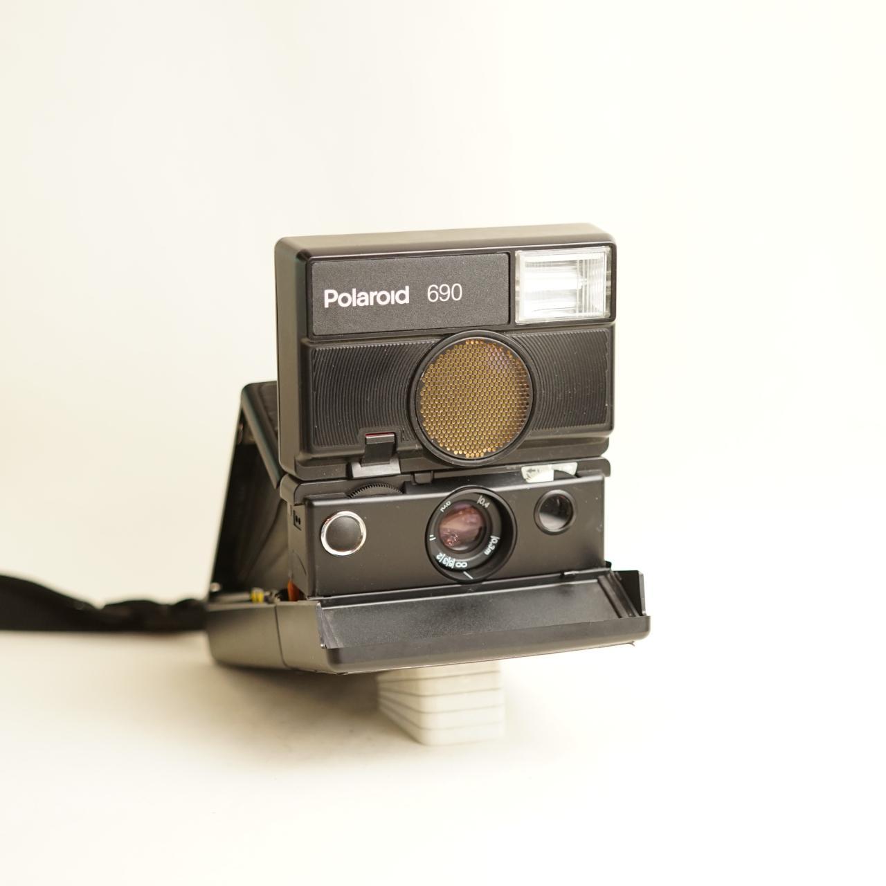 Polaroid 690 Instant Camera | Tested & Working | Black – SoCal Cameras