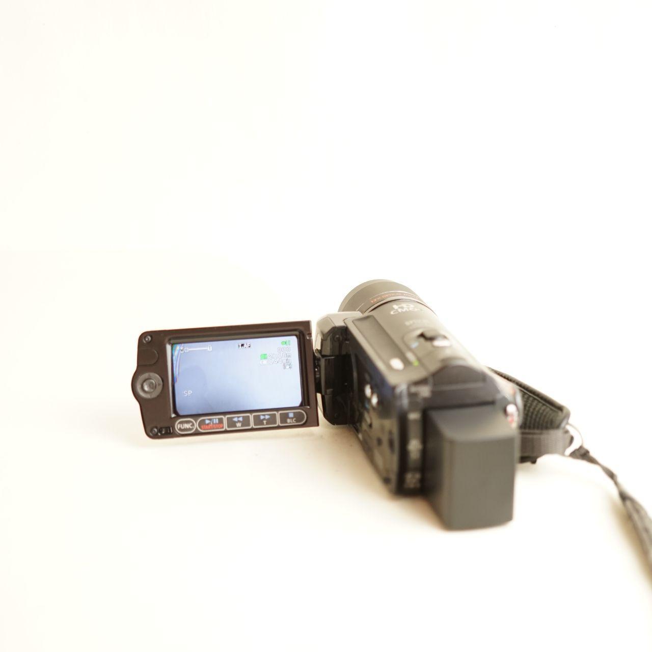 Canon VIXIA HF10 w/ 0.2x fisheye Camcorder | Tested & Working | Black