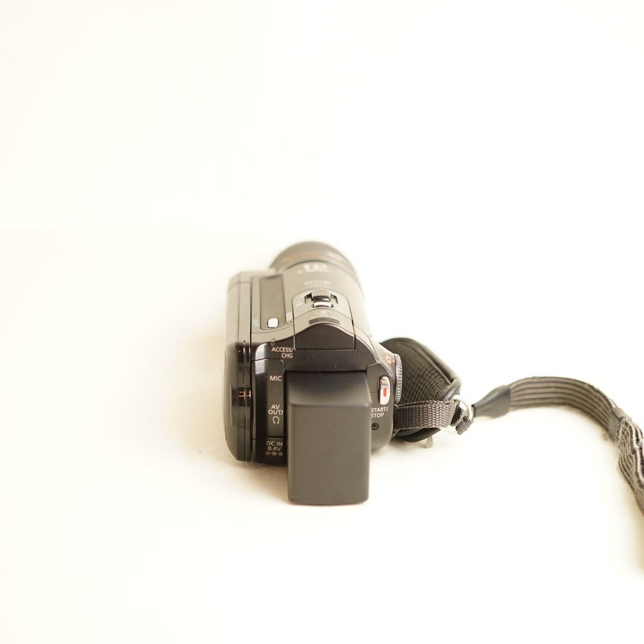 Canon VIXIA HF10 w/ 0.2x fisheye Camcorder | Tested & Working | Black