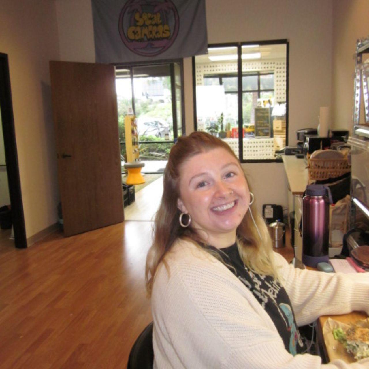 Canon PowerShot SD1300 IS Digital Camera | 12.1MP | Read Description | Blue