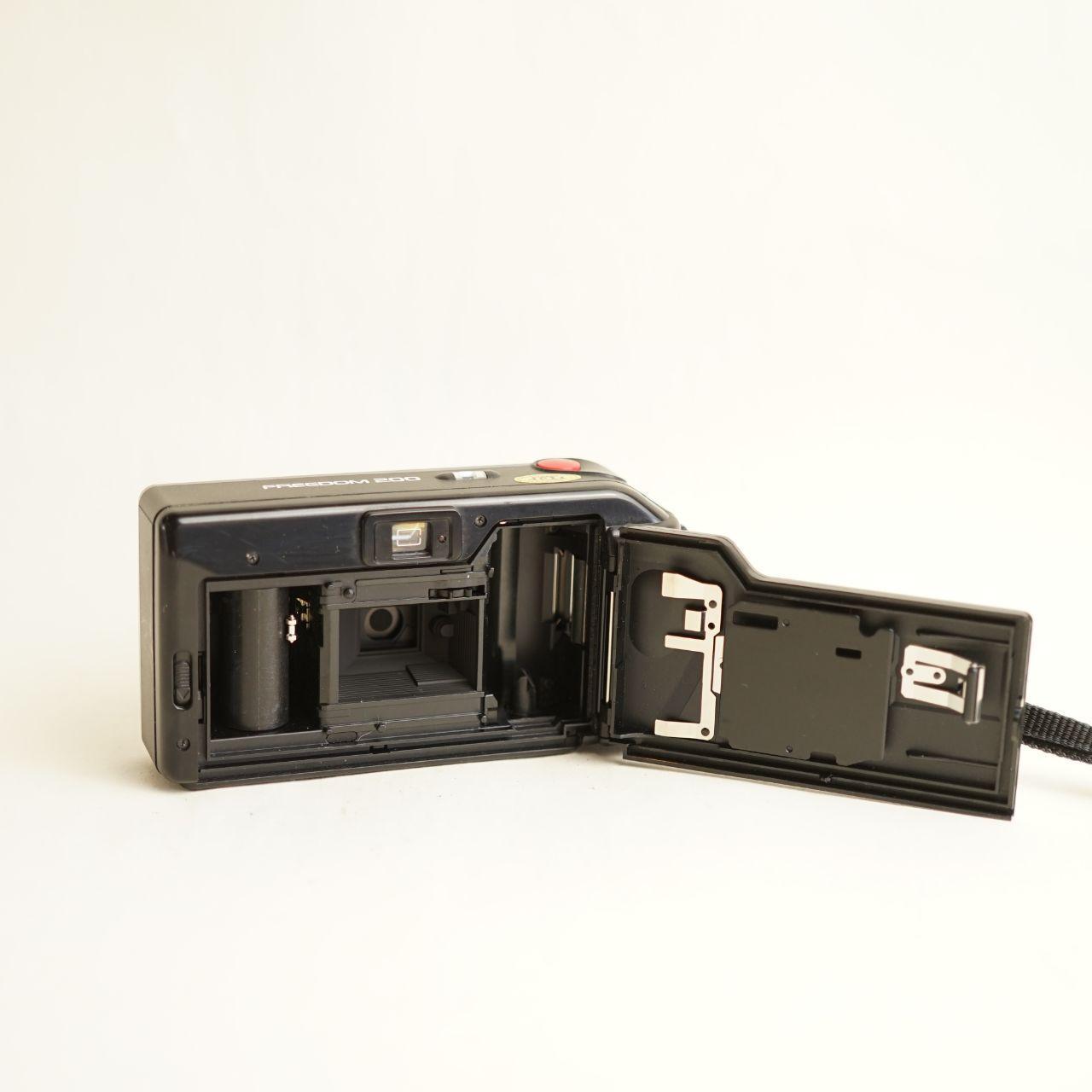 Minolta Freedom 200 Film Camera | 35mm Point & Shoot | Tested & Working | Black