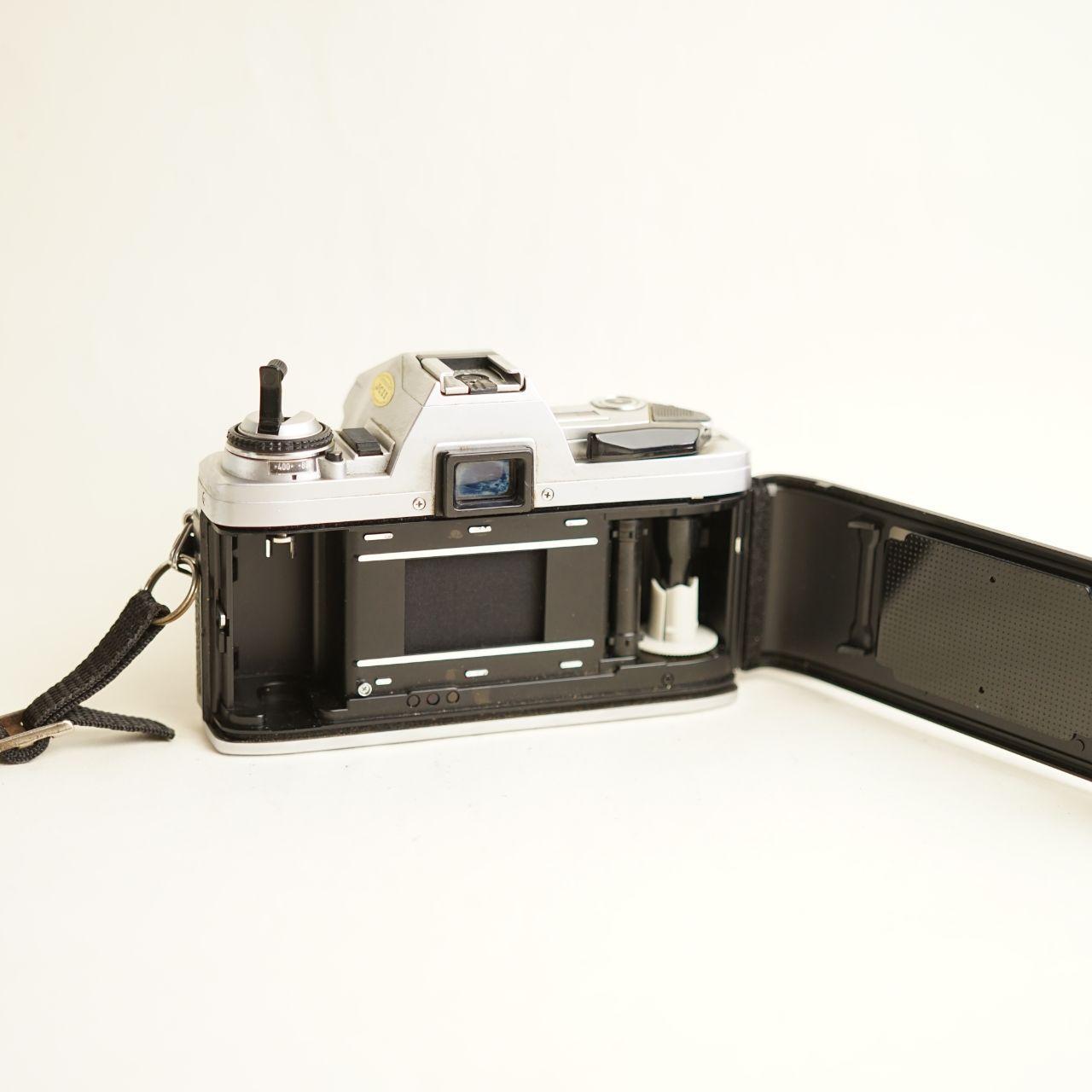 Minolta X-370 Film Camera | 35mm SLR | Tested & Working | Silver & Black