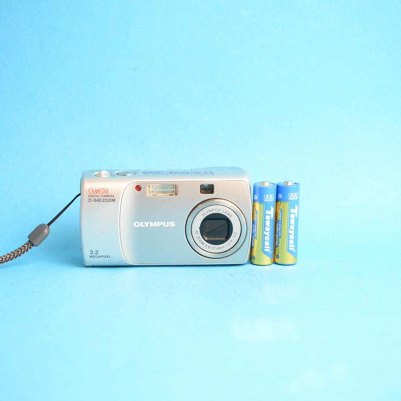 Olympus Camedia D-540 Zoom Digital Camera | 3.2MP | Tested & Working | Silver