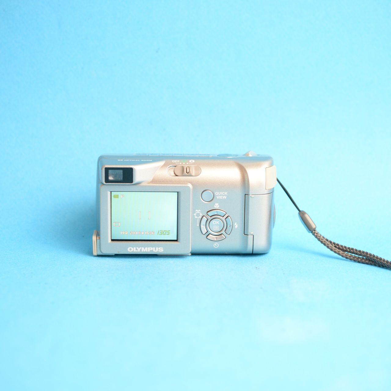 Olympus Camedia D-540 Zoom Digital Camera | 3.2MP | Tested & Working | Silver