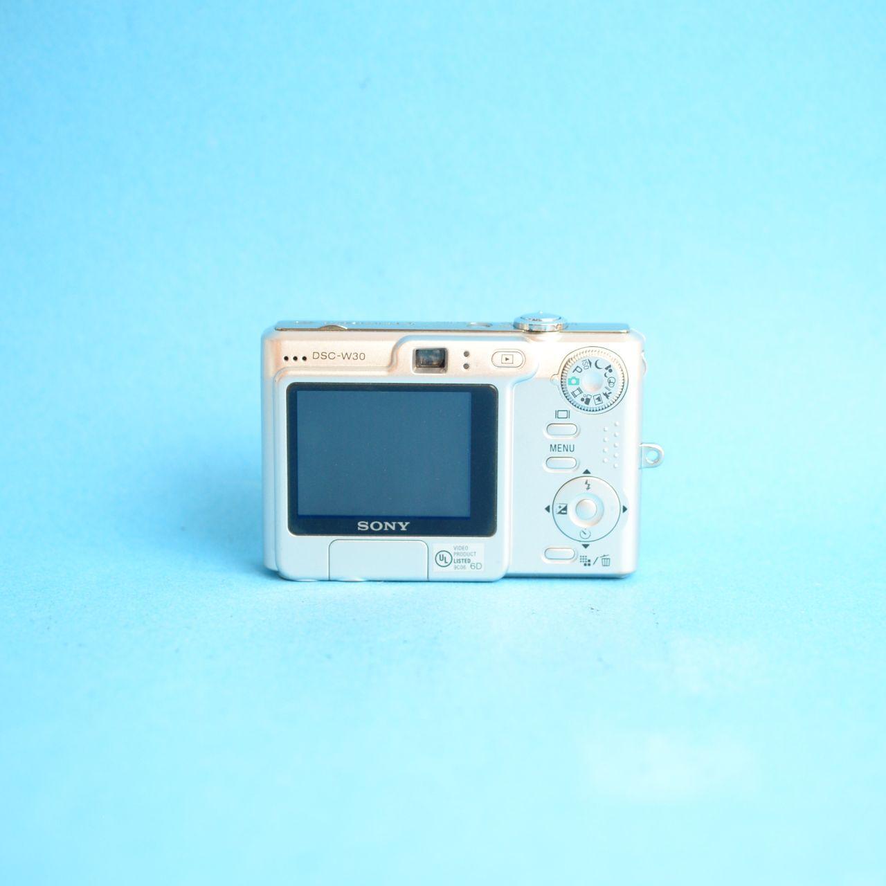 Sony Cyber-shot DSC-W30 Digital Camera | 6.0MP | Tested & Working | Silver