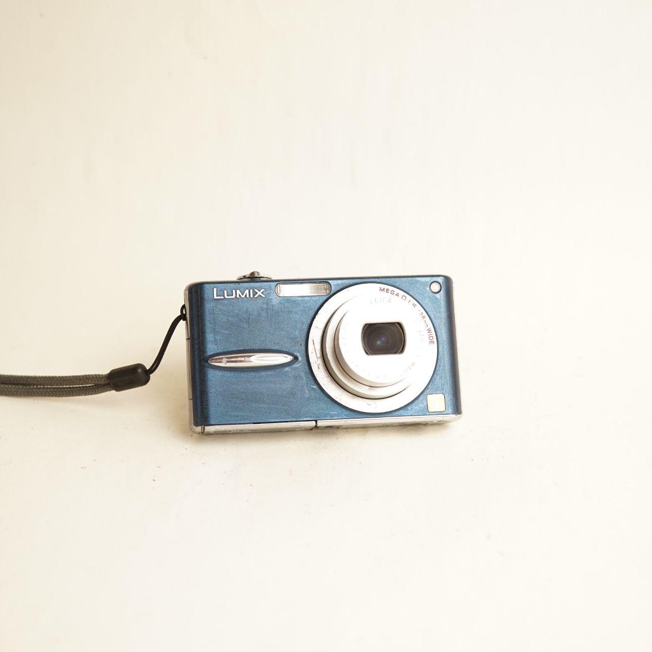 Panasonic Lumix DMC-FX30 Digital Camera | 7.2MP | Tested & Working | Blue