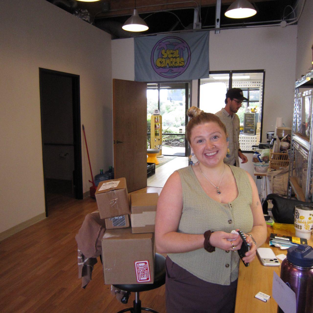 Canon PowerShot SD980 IS Digital Camera | 12.1MP | Read Description | Gold