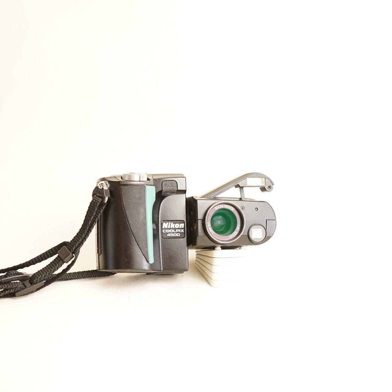 Nikon Coolpix 4500 Digital Camera | 4.0MP | Read Description | Black