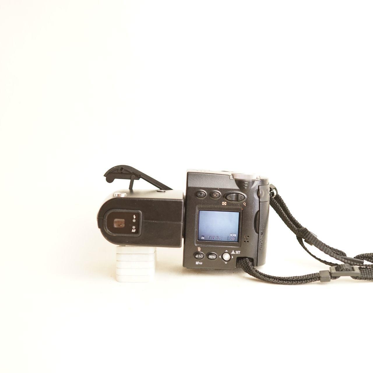 Nikon Coolpix 4500 Digital Camera | 4.0MP | Read Description | Black