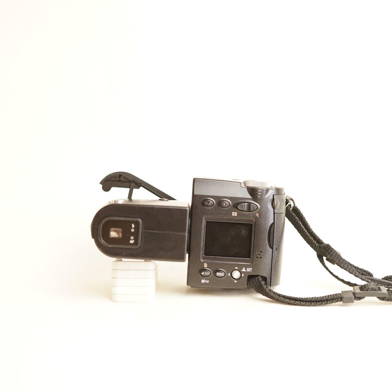 Nikon Coolpix 4500 Digital Camera | 4.0MP | Read Description | Black