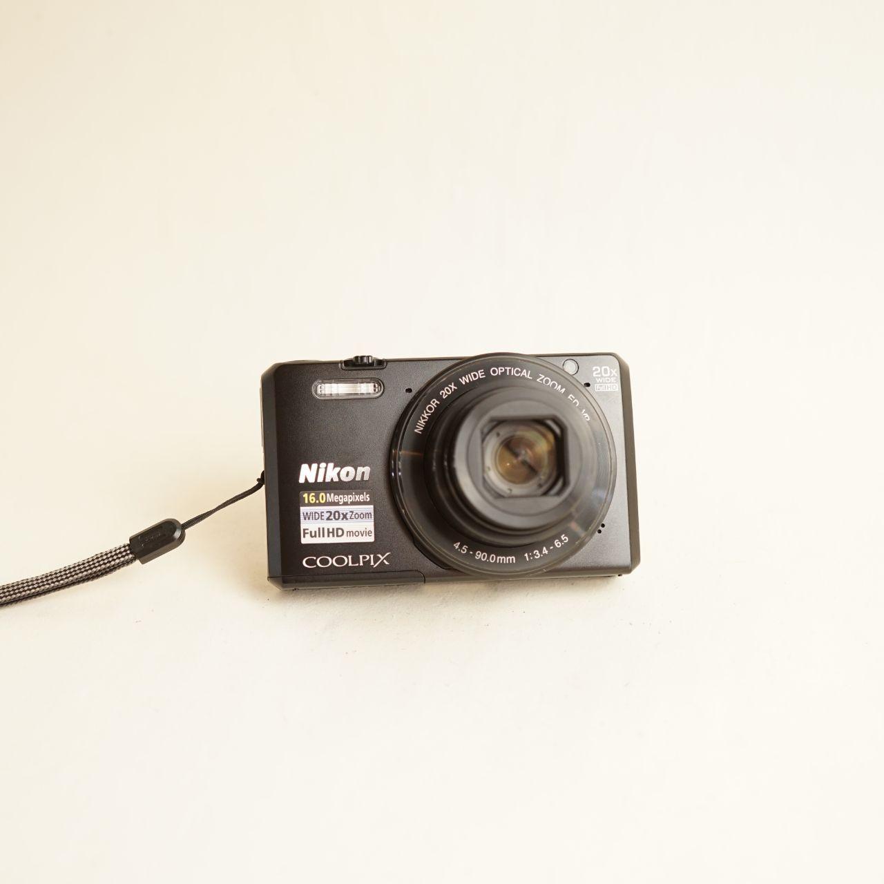 Nikon Coolpix S7000 Digital Camera | 16MP | Read Description | Black
