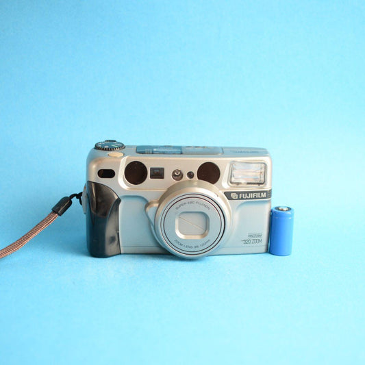 Fujifilm Discovery 320 Zoom Date Film Camera | 35mm Point & Shoot | Tested & Working | Silver