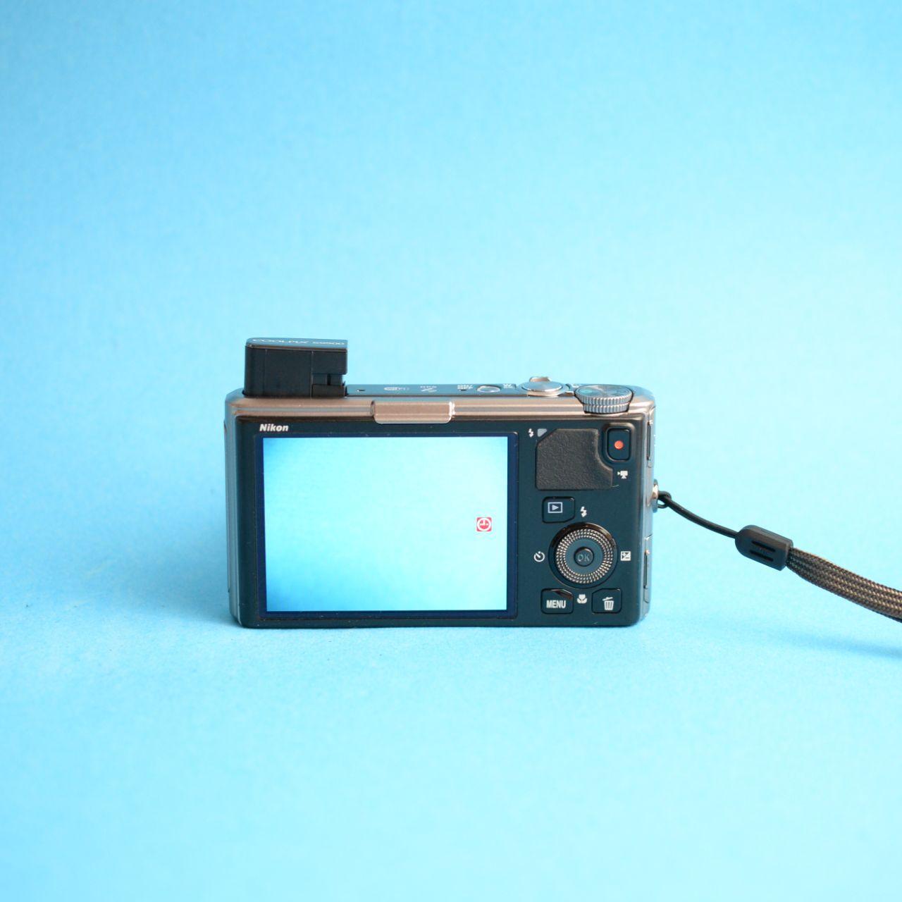 Nikon Coolpix S9500 Digital Camera | 18.1MP | Tested & Working