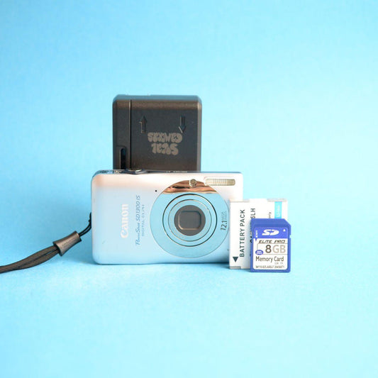 Canon PowerShot SD1300 IS Digital Camera | 12.1MP | Tested & Working | Silver