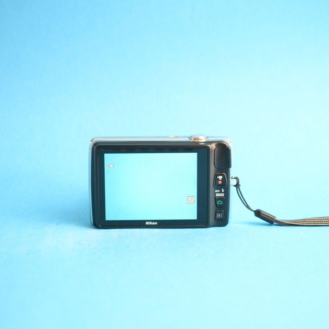 Nikon Coolpix S4300 Digital Camera | 16.0MP | Tested & Working | Silver