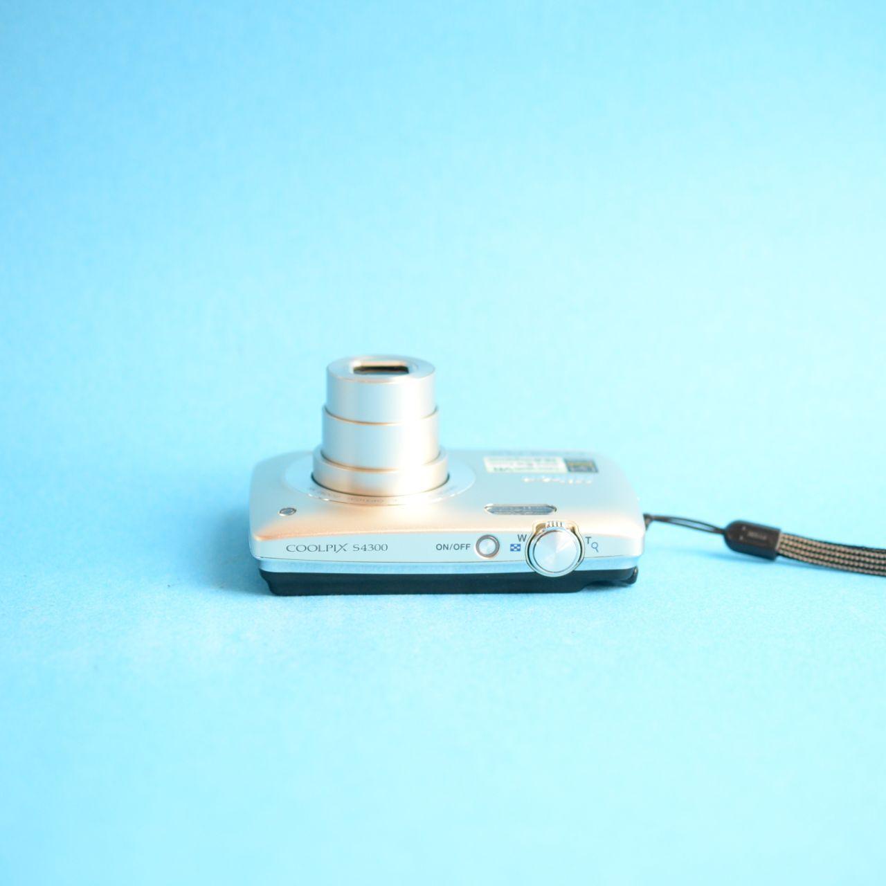 Nikon Coolpix S4300 Digital Camera | 16.0MP | Tested & Working | Silver