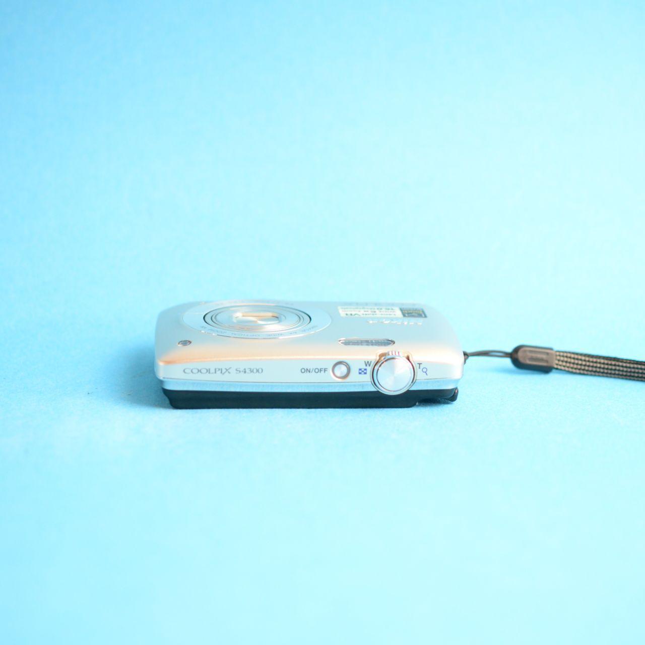 Nikon Coolpix S4300 Digital Camera | 16.0MP | Tested & Working | Silver