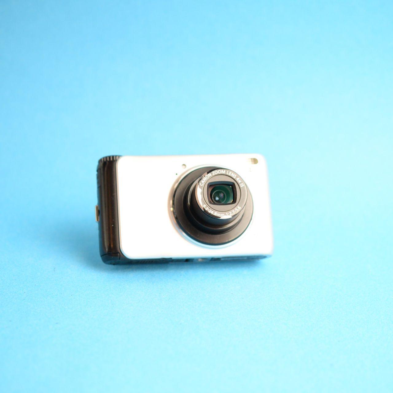 Canon PowerShot A3000 IS Digital Camera | 10.0MP | Tested & Working | Silver