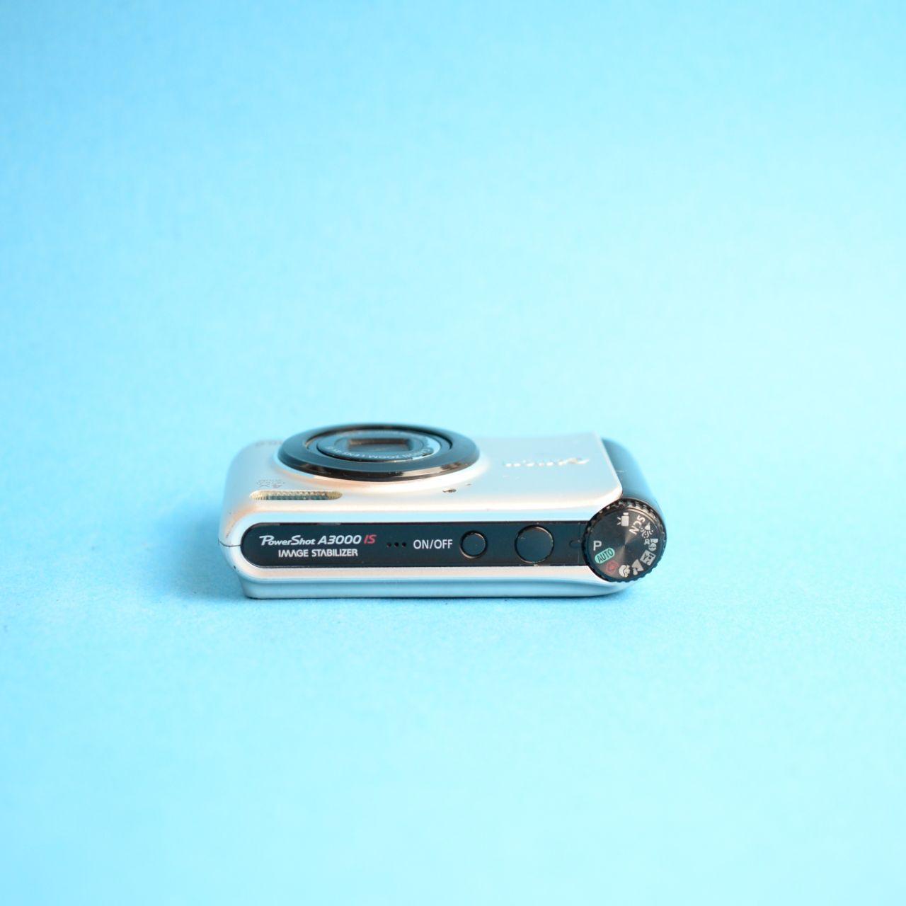 Canon PowerShot A3000 IS Digital Camera | 10.0MP | Tested & Working | Silver