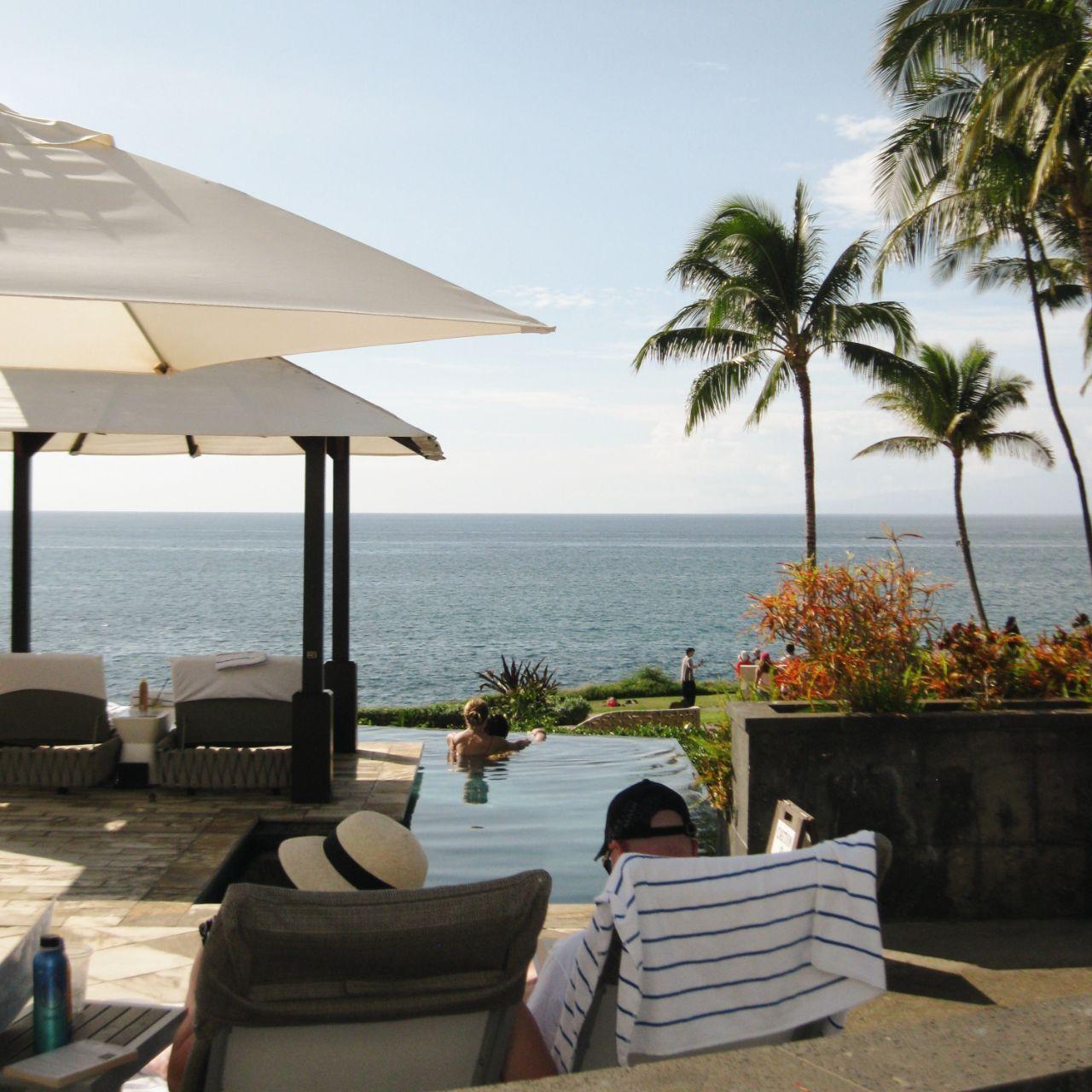 Canon PowerShot A3000 IS Digital Camera | 10.0MP | Tested & Working | Silver