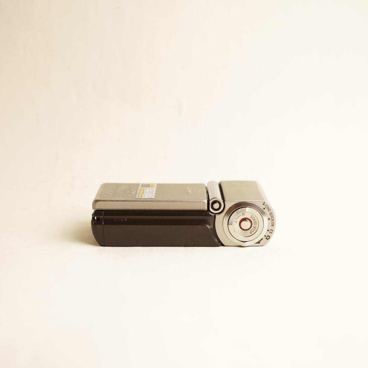 Sony Handycam HDR-TG1 Digital Camcorder | HD Video | Tested & Working | Grey