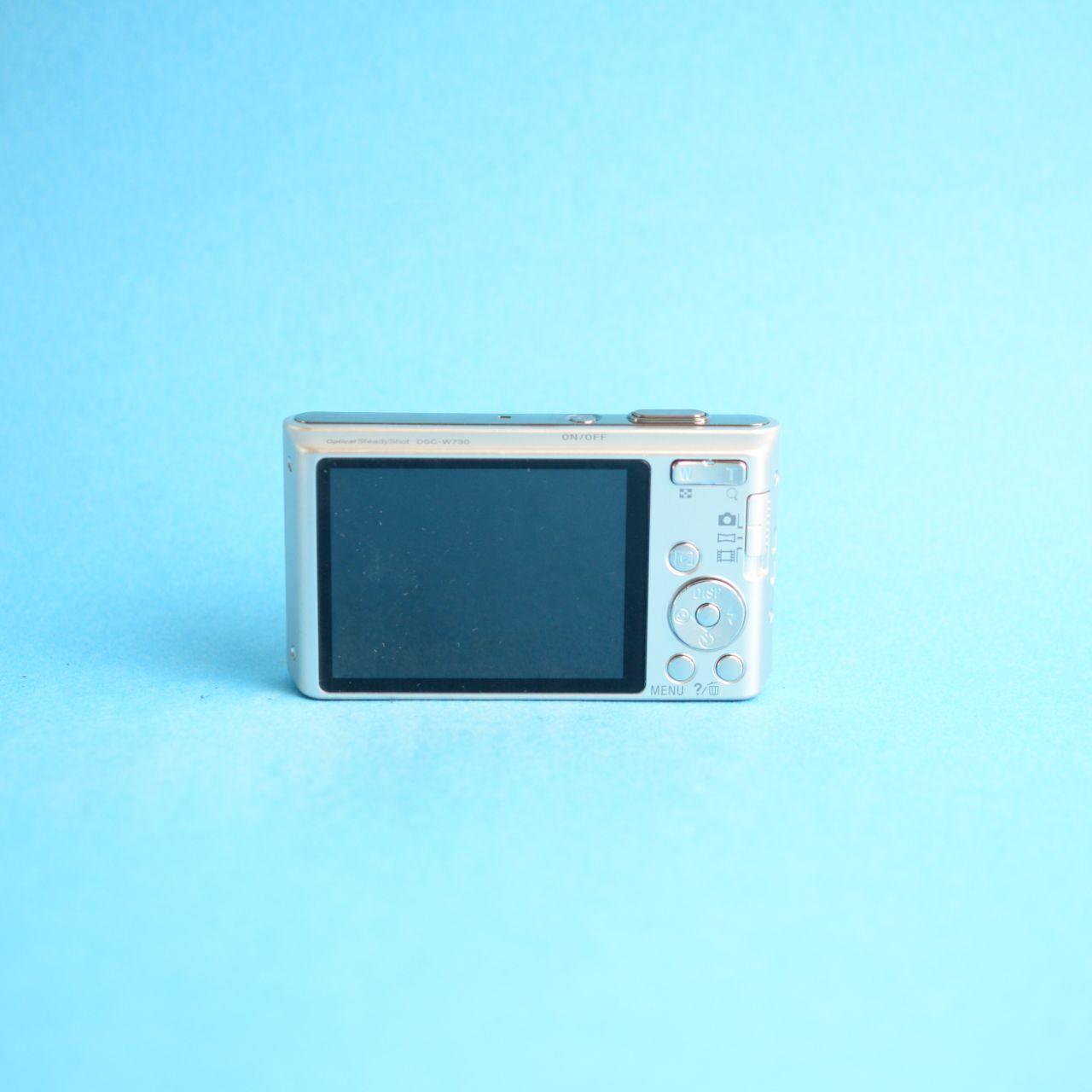 Sony Cyber-shot DSC-W730 Digital Camera | 16.1MP | Tested & Working | Silver