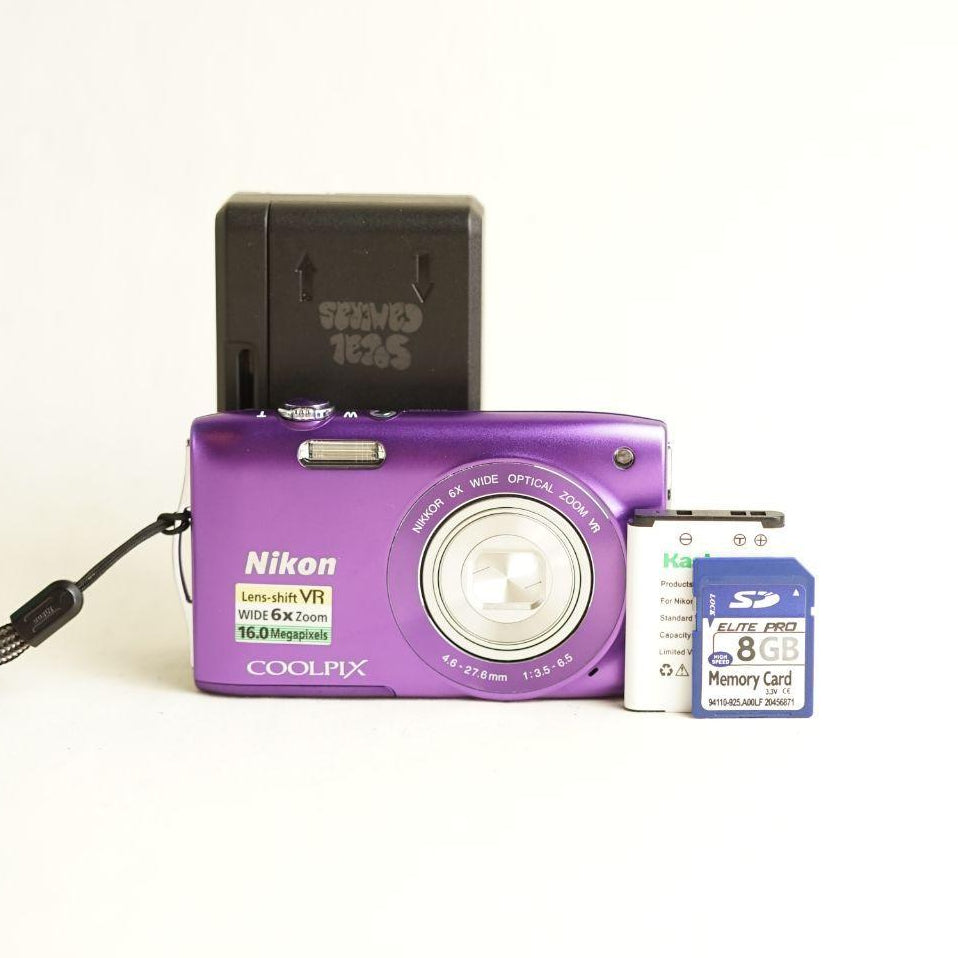 Nikon COOLPIX S3300 Nikon Coolpix S3300 Compact Digital Camera