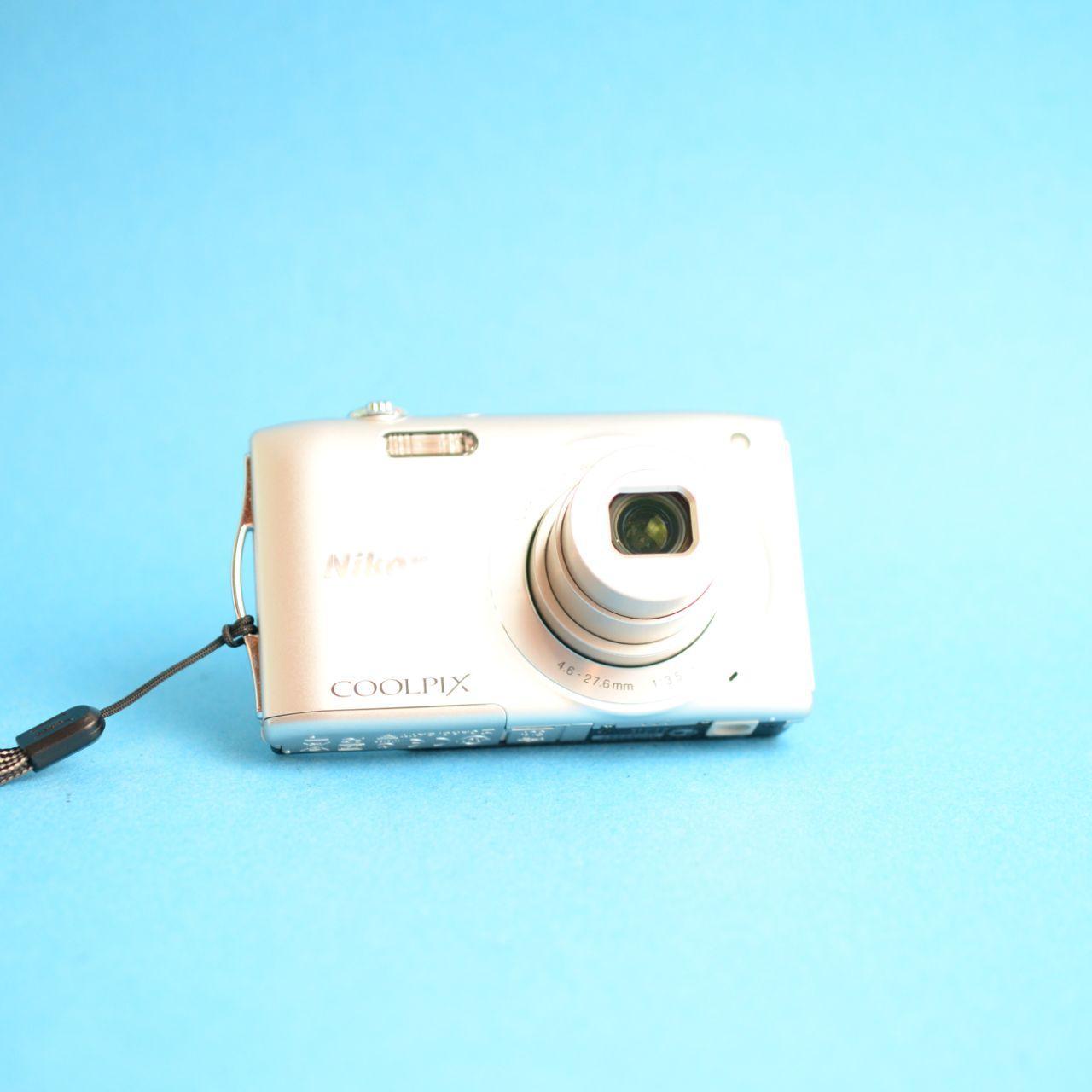 Nikon Coolpix S3300 Digital Camera | 16.0MP | Tested & Working | Silver