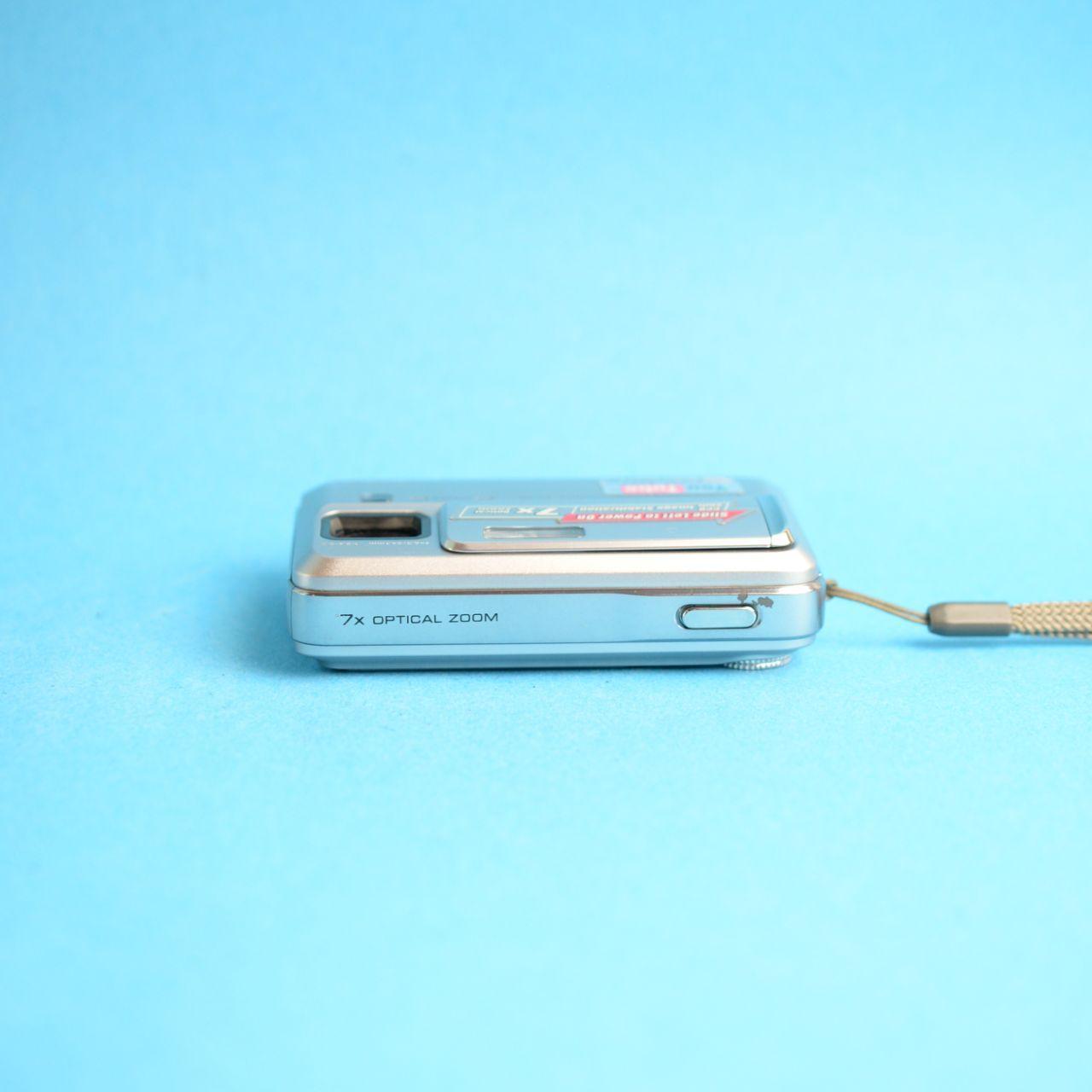 Casio Exilim EX-V8 Digital Camera | 8.1MP | Tested & Working