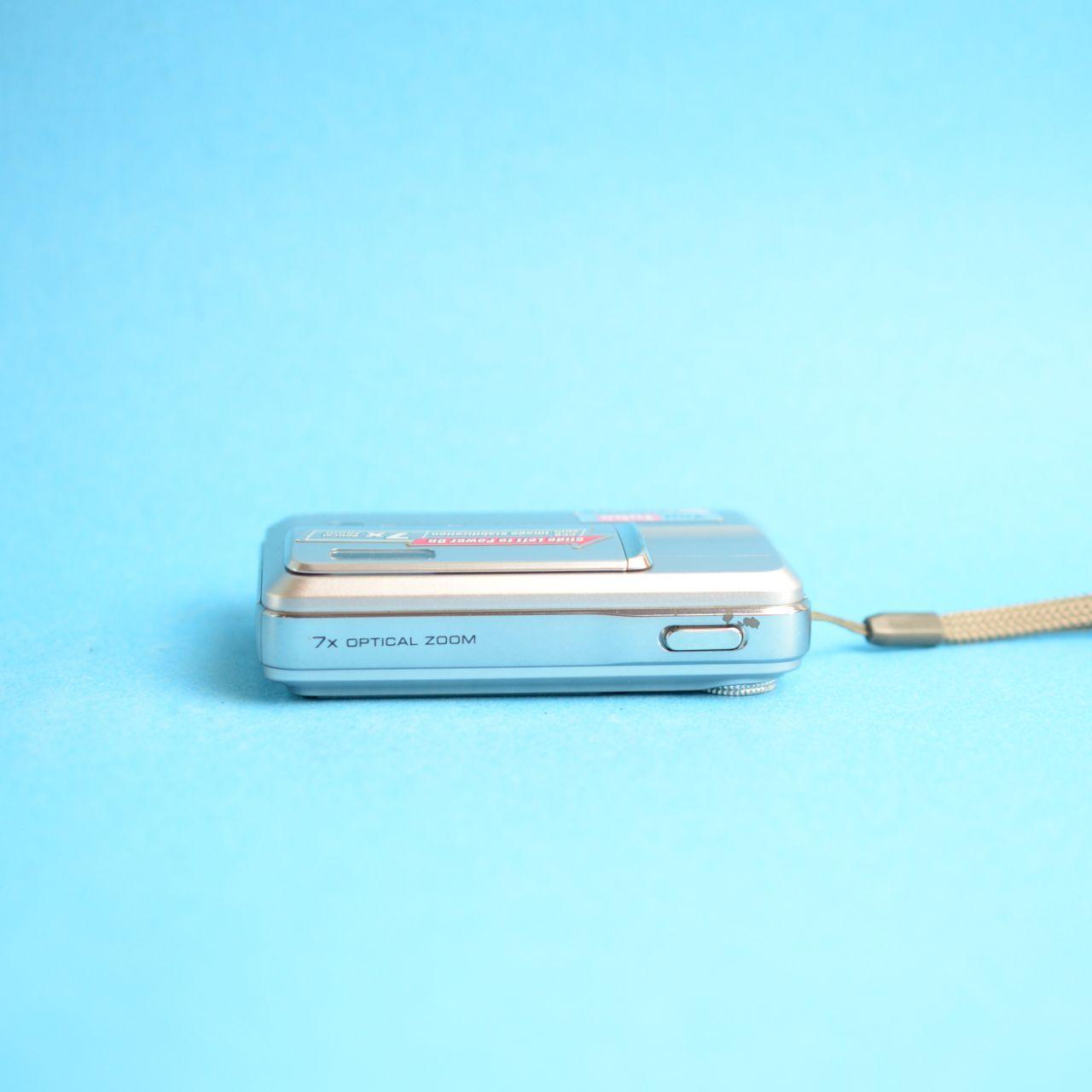 Casio Exilim EX-V8 Digital Camera | 8.1MP | Tested & Working