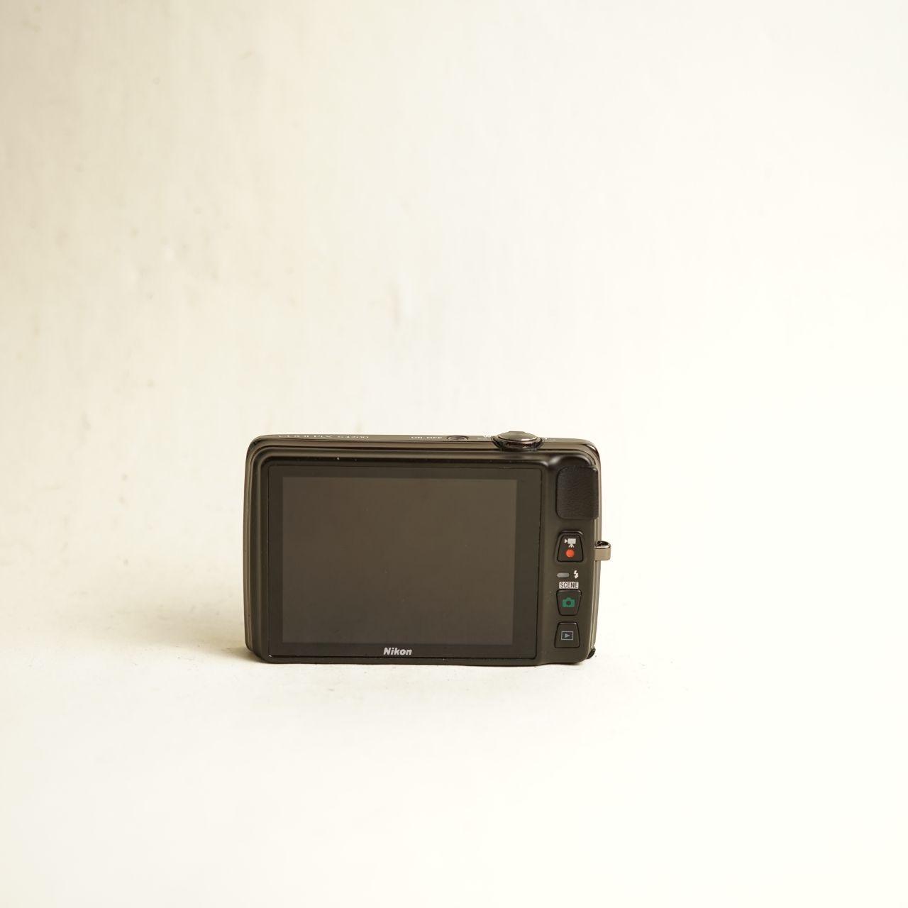 Nikon Coolpix S4200 Digital Camera | 16.0MP | Read Description | Black