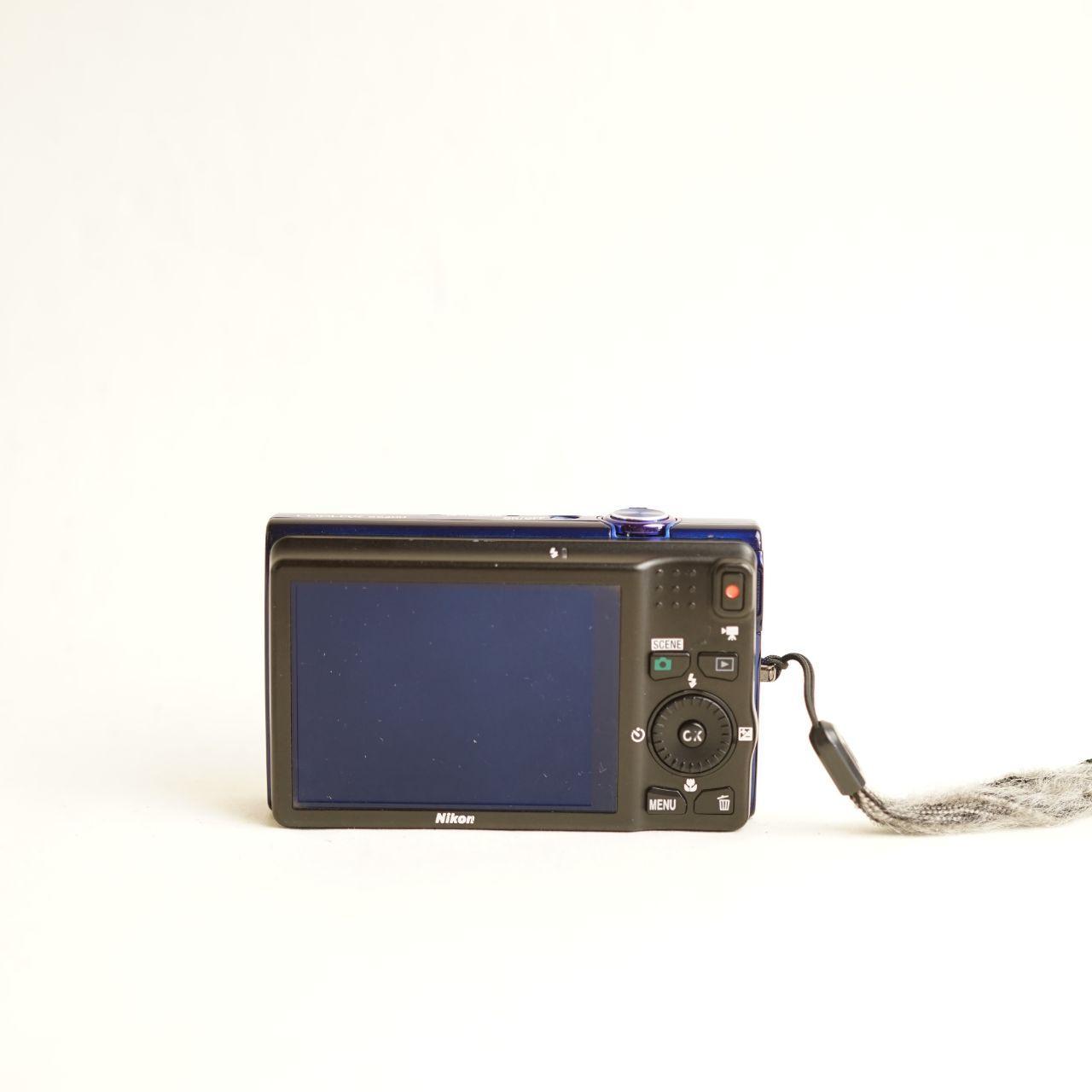Nikon Coolpix S6200 Digital Camera | 16.0MP | Tested & Working