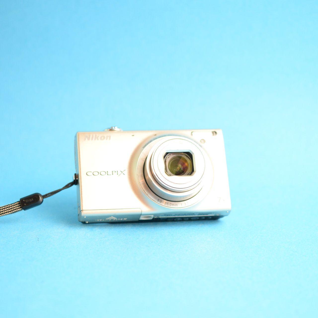 Nikon Coolpix S6100 Digital Camera | 16.0MP | Tested & Working | Silver