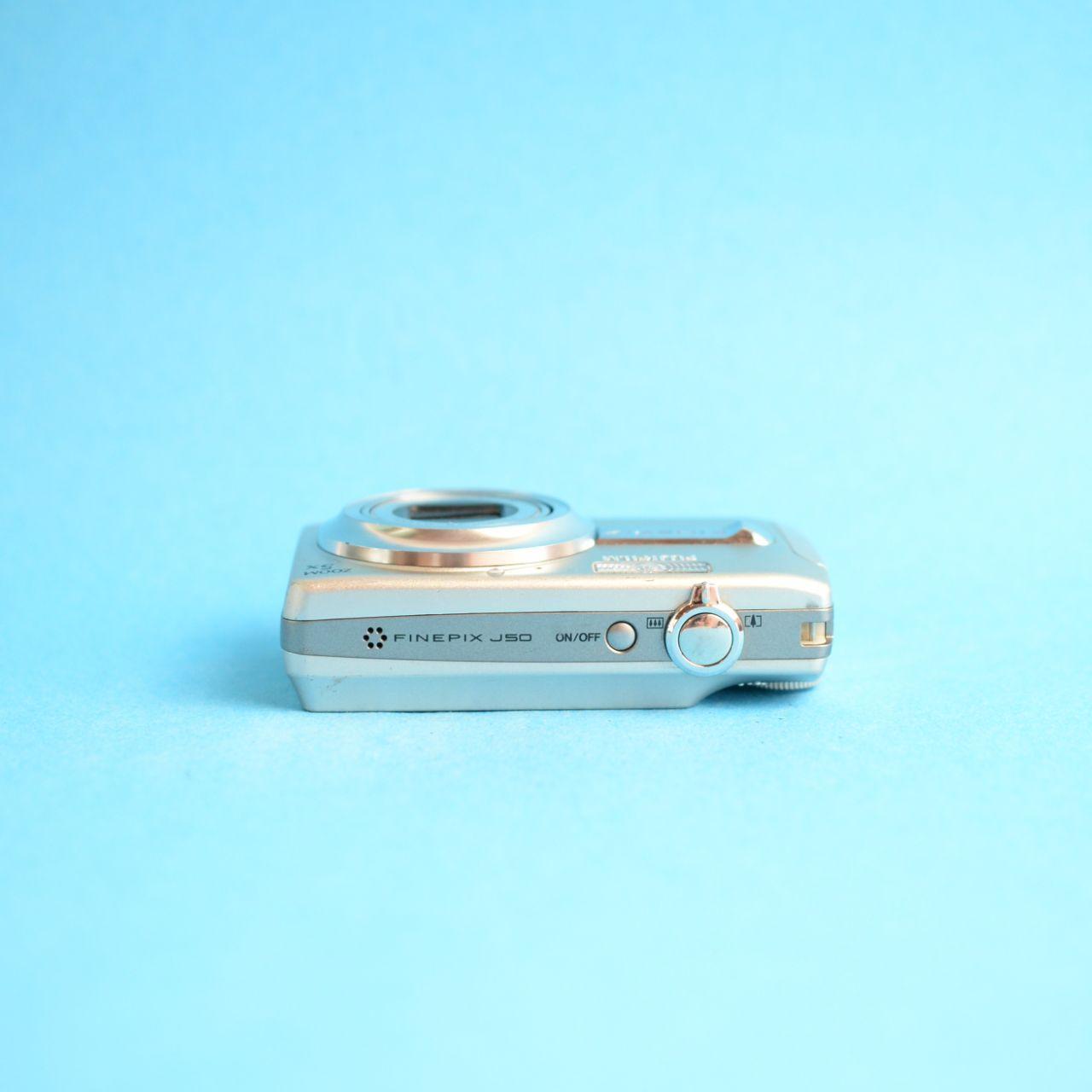 Fujifilm FinePix J50 Digital Camera | 8.2MP | Tested & Working | Silver