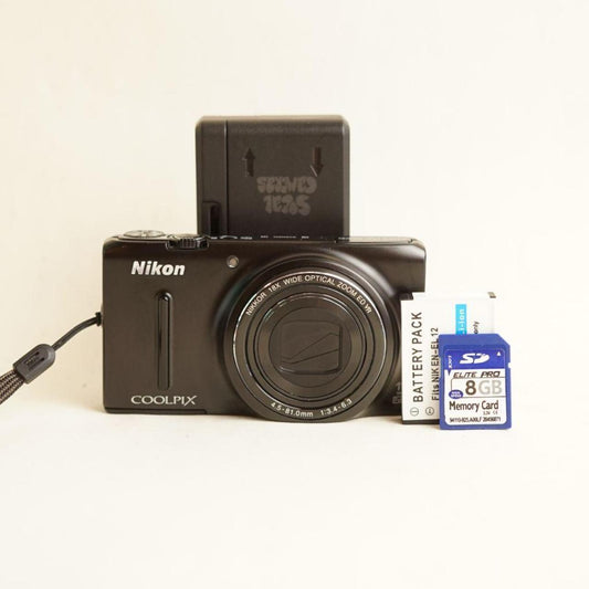 Nikon Coolpix S9400 Digital Camera | 18.1MP | Tested & Working | Black