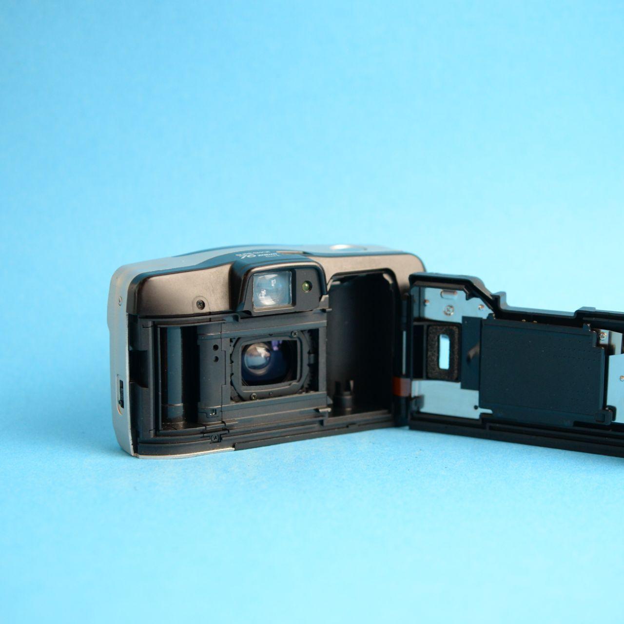 Canon Sure Shot 76 Zoom Film Camera | 35mm Point & Shoot | Tested & Working | Silver