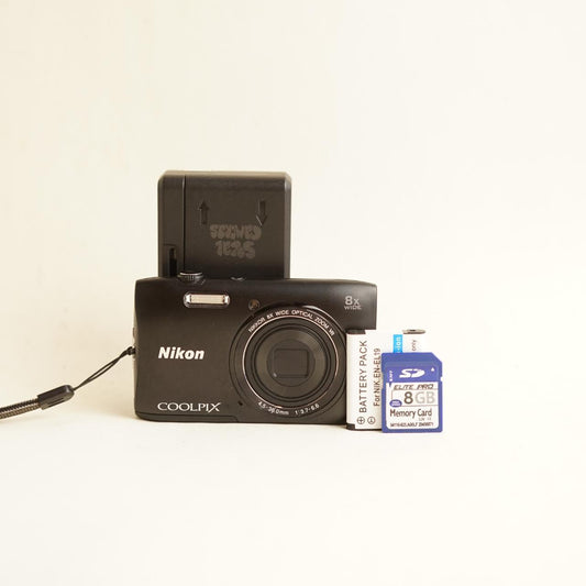 Nikon Coolpix S3600 Digital Camera | 20.1MP | Tested & Working | Black