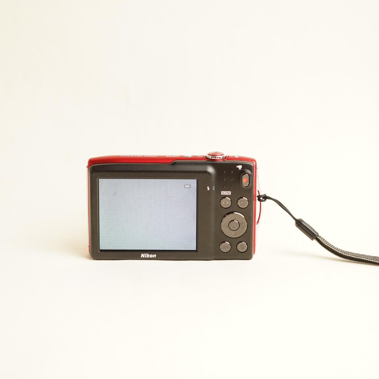 Nikon Coolpix S3300 Digital Camera | 16MP | Tested & Working | Red