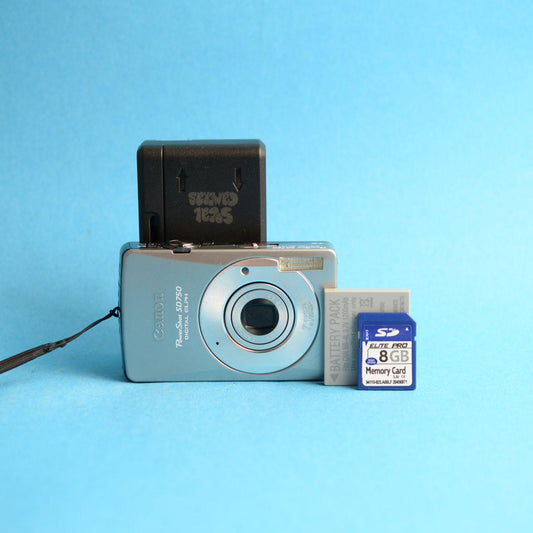 Canon PowerShot SD750 Digital Camera | 7.1MP | Tested & Working | Silver