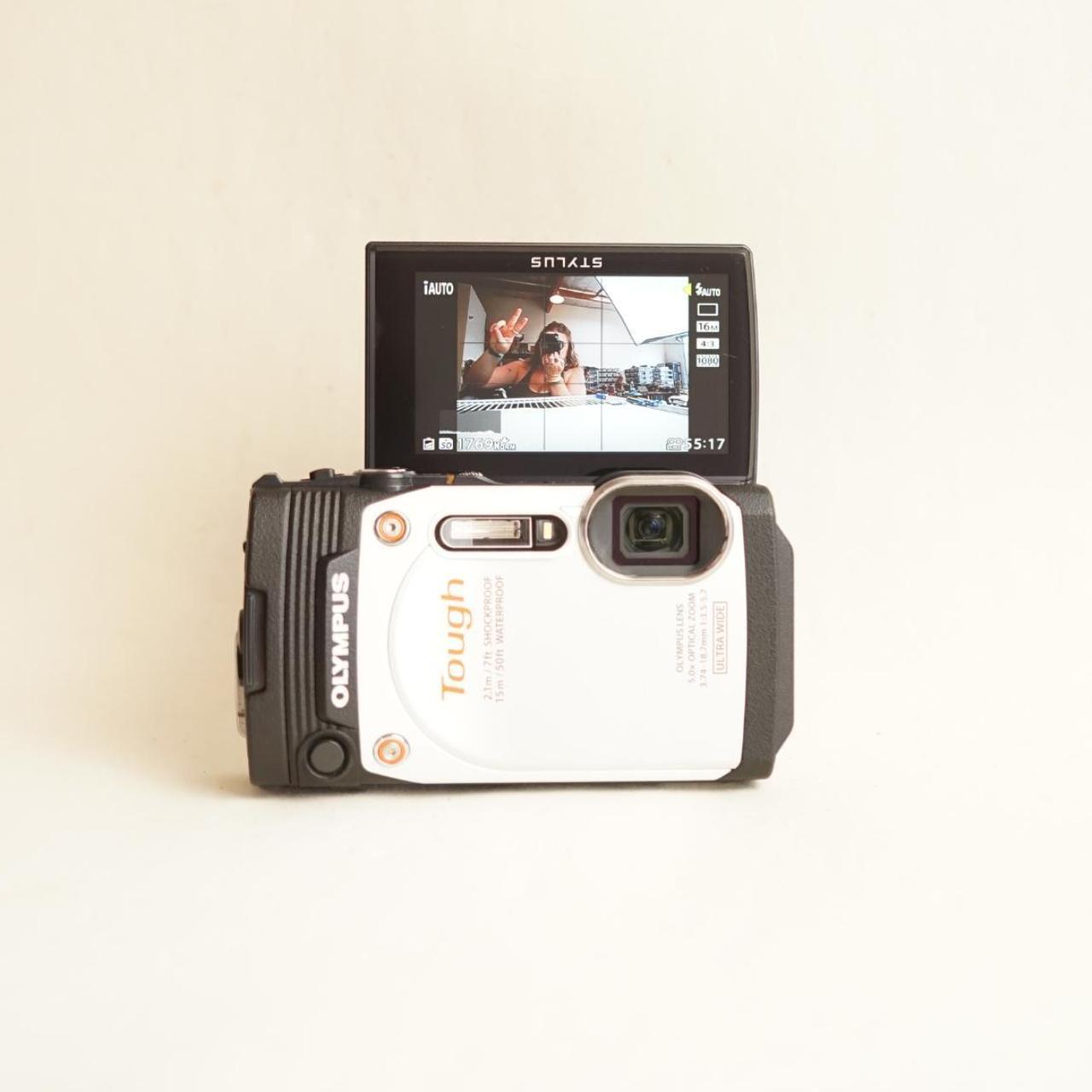 Olympus Stylus TG-860 Digital Camera | 16MP | Tested & Working | White & Black