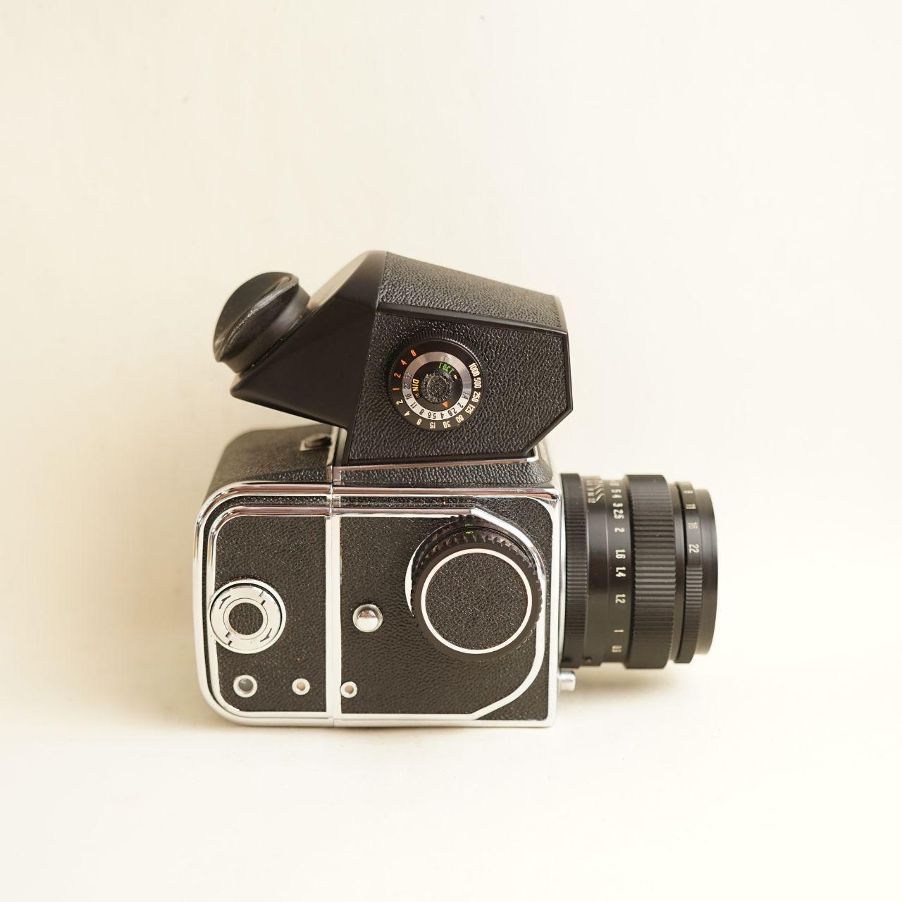 Kiev 88 Medium Format Film Camera | Vega-12B 90mm f/2.8 Lens | Tested & Working | Silver/Black