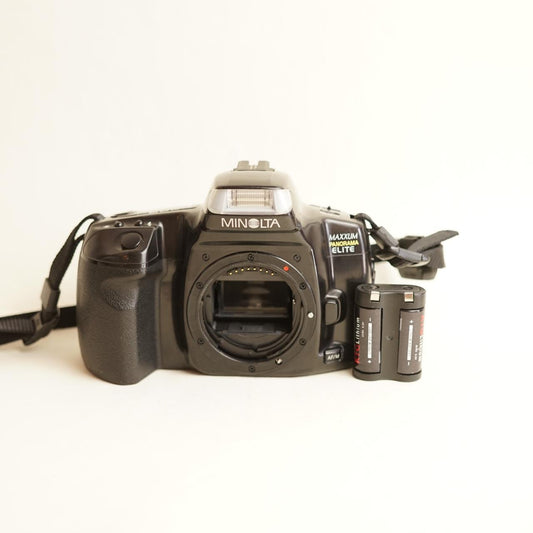 Minolta Maxxum Panorama Elite Film Camera | 35mm Point & Shoot | Tested & Working | Black